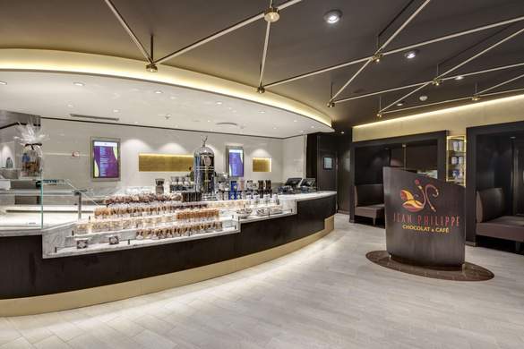 MSC Cruises MSC Meraviglia Jean Philippe Cafe 2.jpg